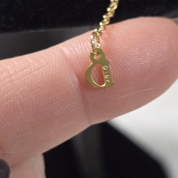 🔥🔥 Dior Gold Letter Necklace SOLD OUT RARE! 🔥 - Picture 6 of 8
